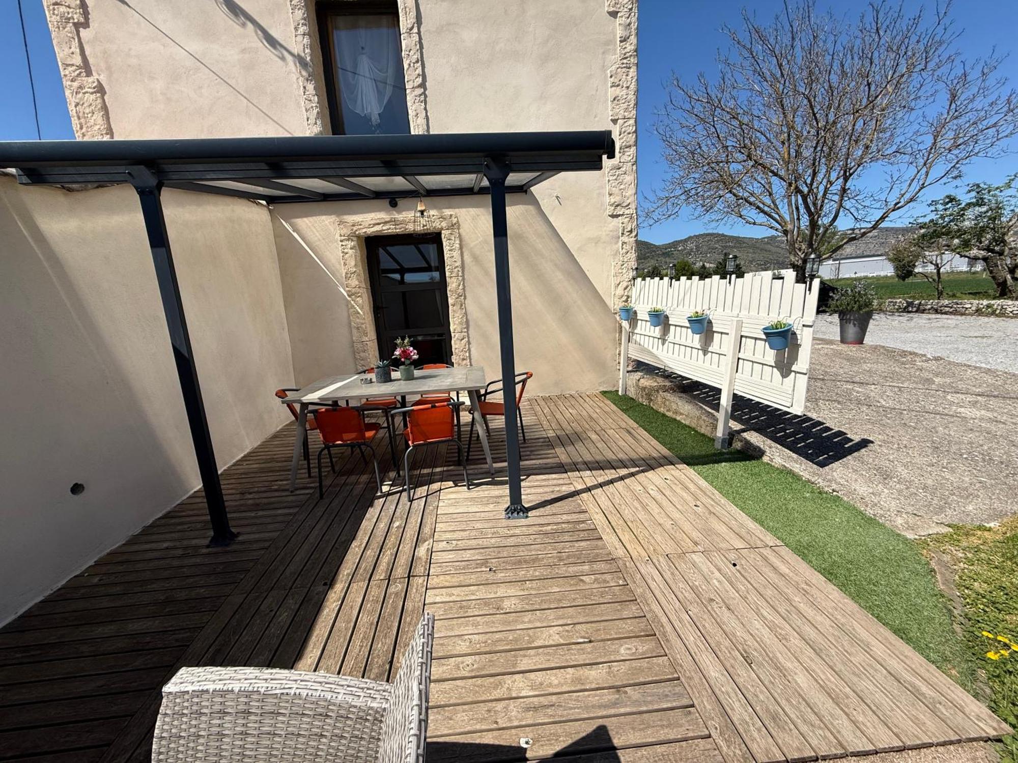 Au Calme, Confortable Avec Terrasse لو بوزين المظهر الخارجي الصورة